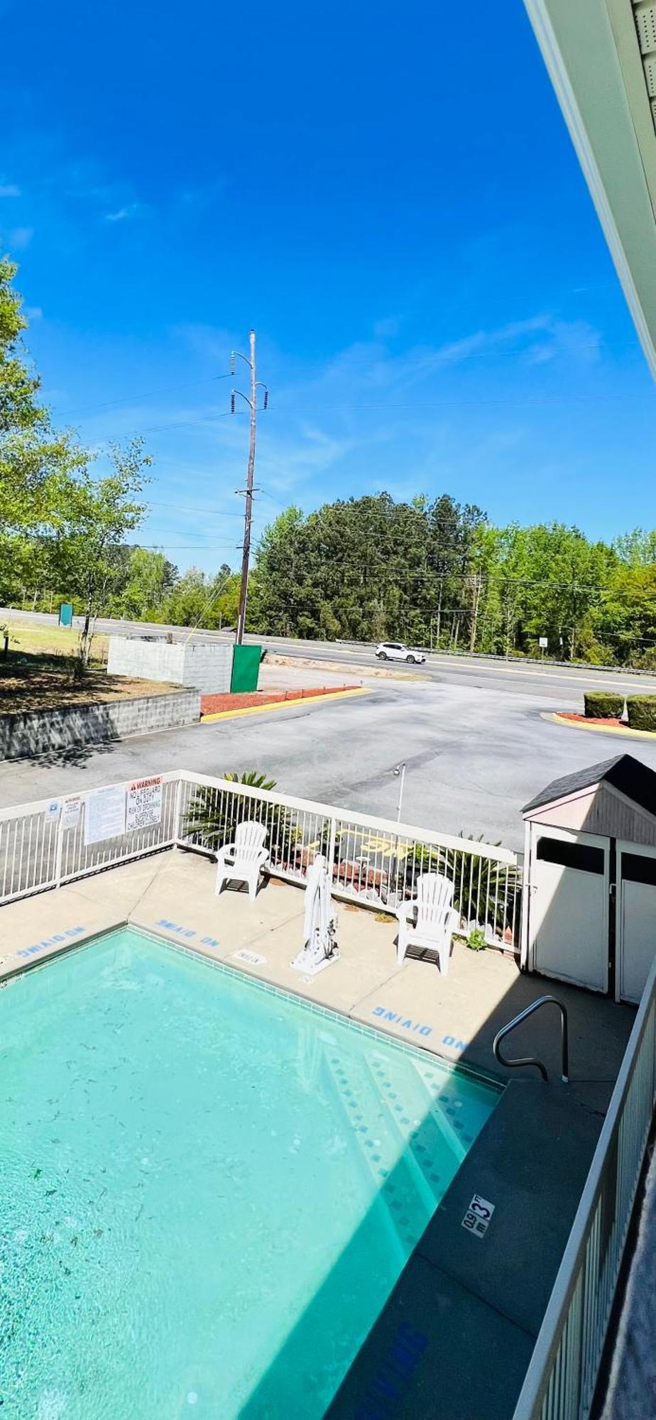 Country Hearth Inn & Suites Augusta Exterior foto